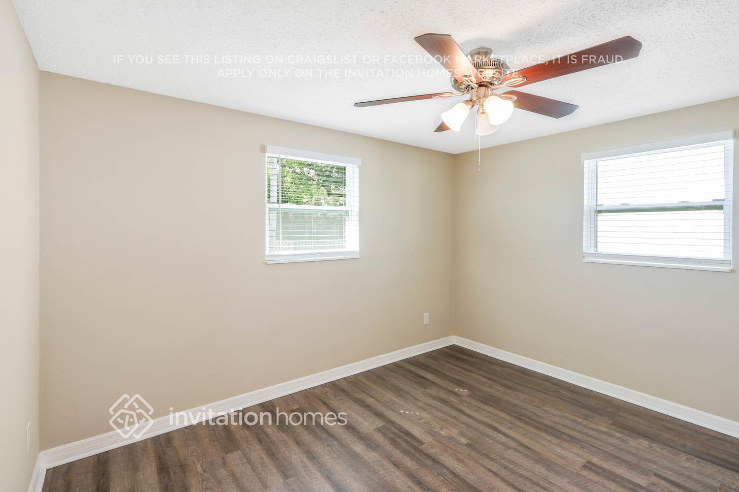 Building Photo - 3803 Cullen St