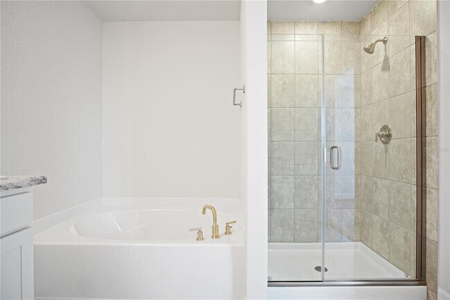 Building Photo - 1501 Leamington Ln