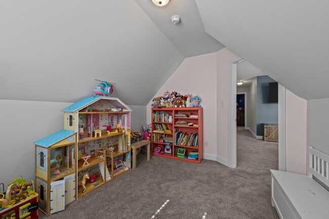 Building Photo - 878 Stormy Gale Ln