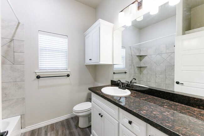 Building Photo - Modern 4-Bedroom Home in West Lubbock Just Blocks from new Frenship Schools