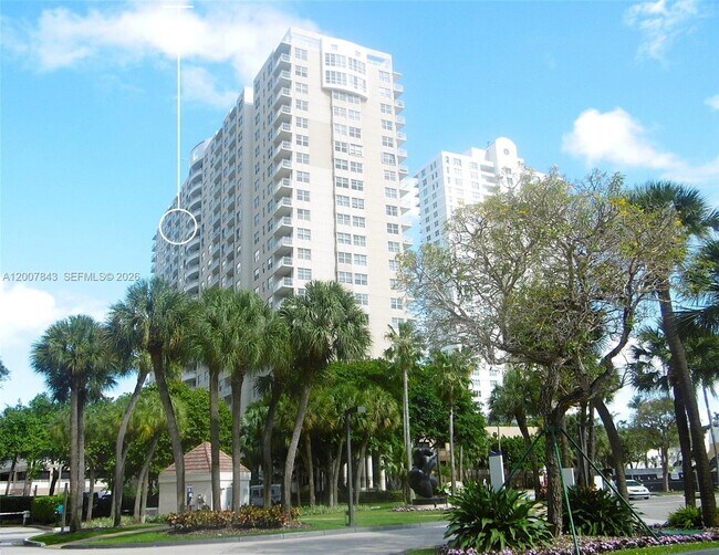 Building Photo - 770 Claughton Island Dr