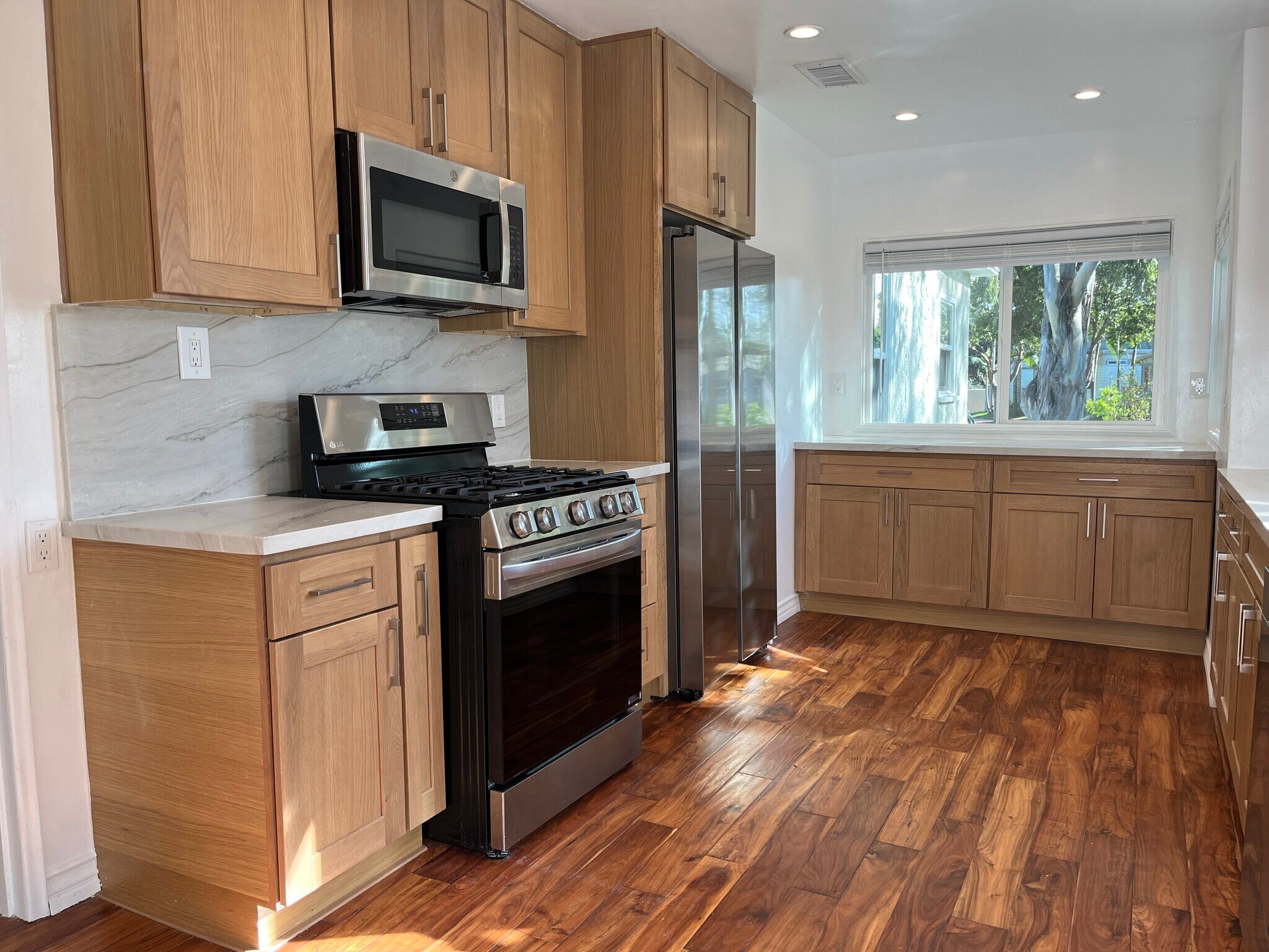 Building Photo - 2802 Delaware Ave