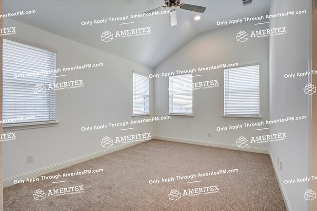 Building Photo - 6348 Oakbend Cir