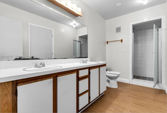 Building Photo - 14820 Naranja Lakes Blvd