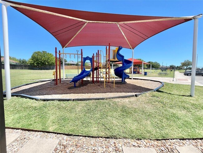 Building Photo - 282 Black Cap Run