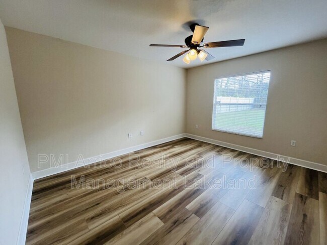 Building Photo - 4025 Byrds Crossing Dr