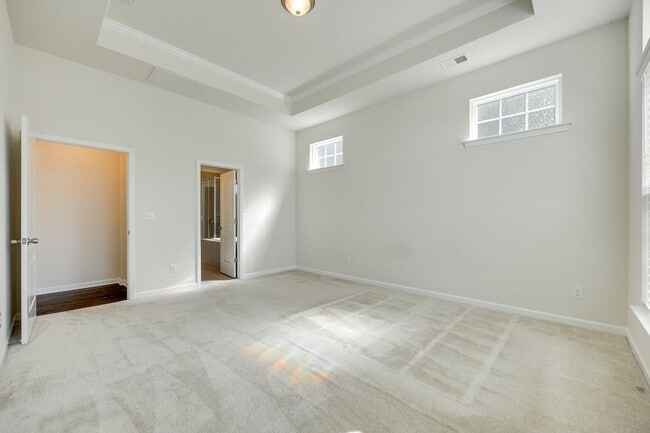 Building Photo - Beautiful 4-bed, 3.5 bath with Primary on the main level in Cameron Creek of Fabulous Fort Mill!