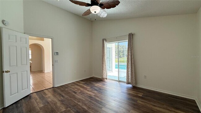 Building Photo - 116 Forest View Ct