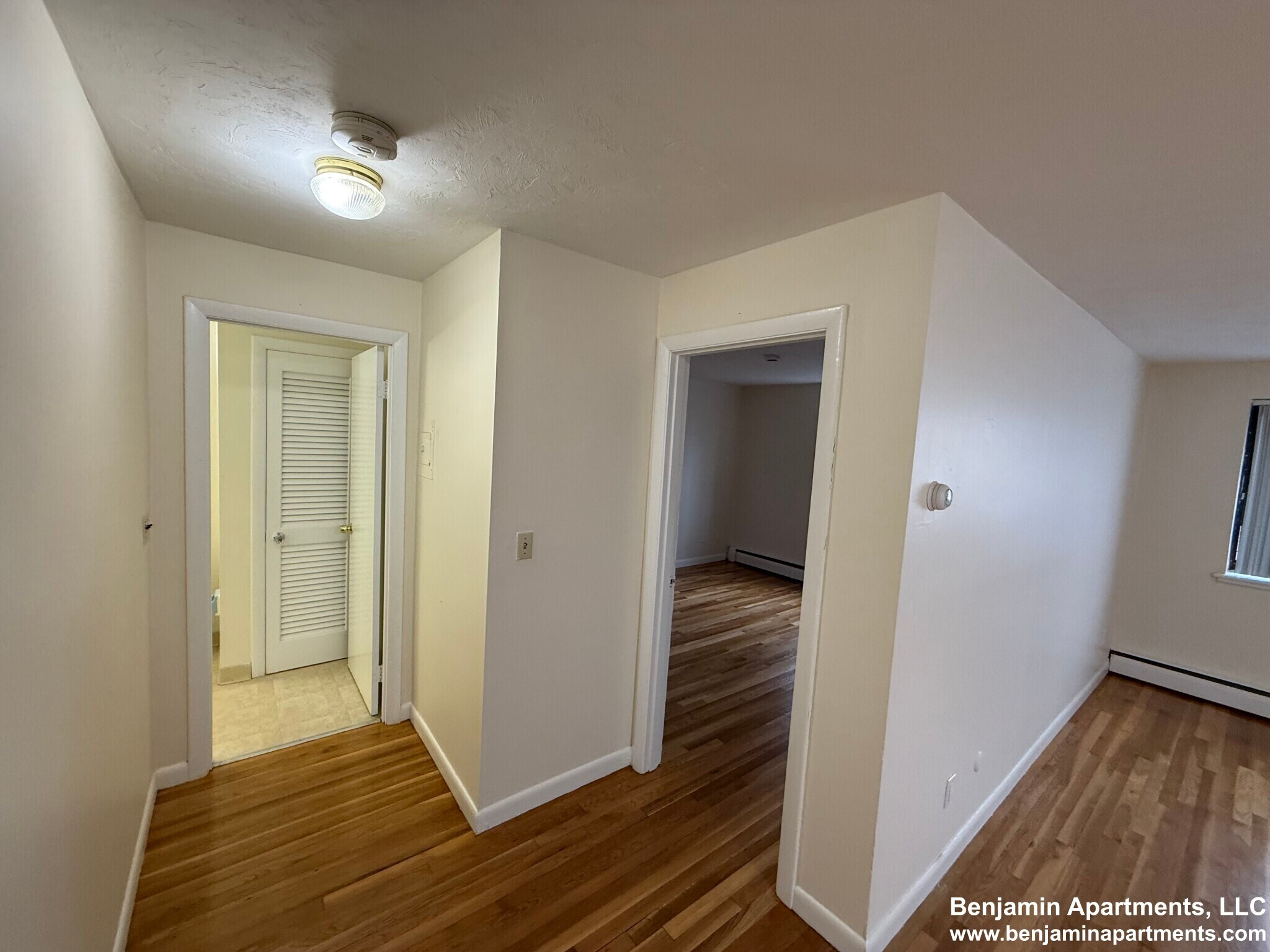 Building Photo - 99 Dustin St