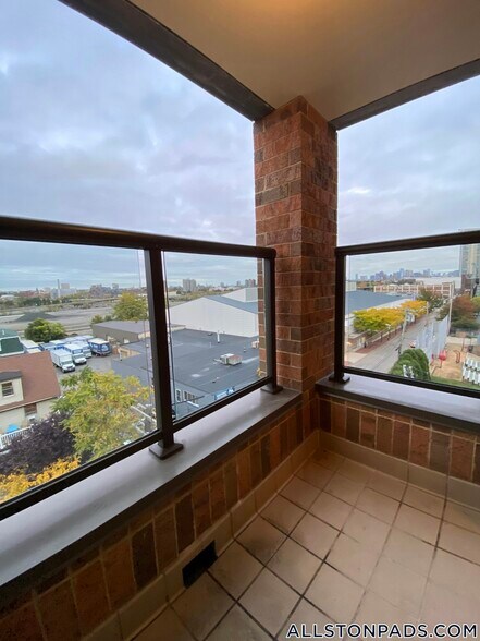 Building Photo - 40 Malvern St