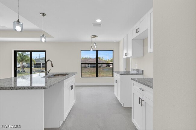 Building Photo - 3007 53rd St W