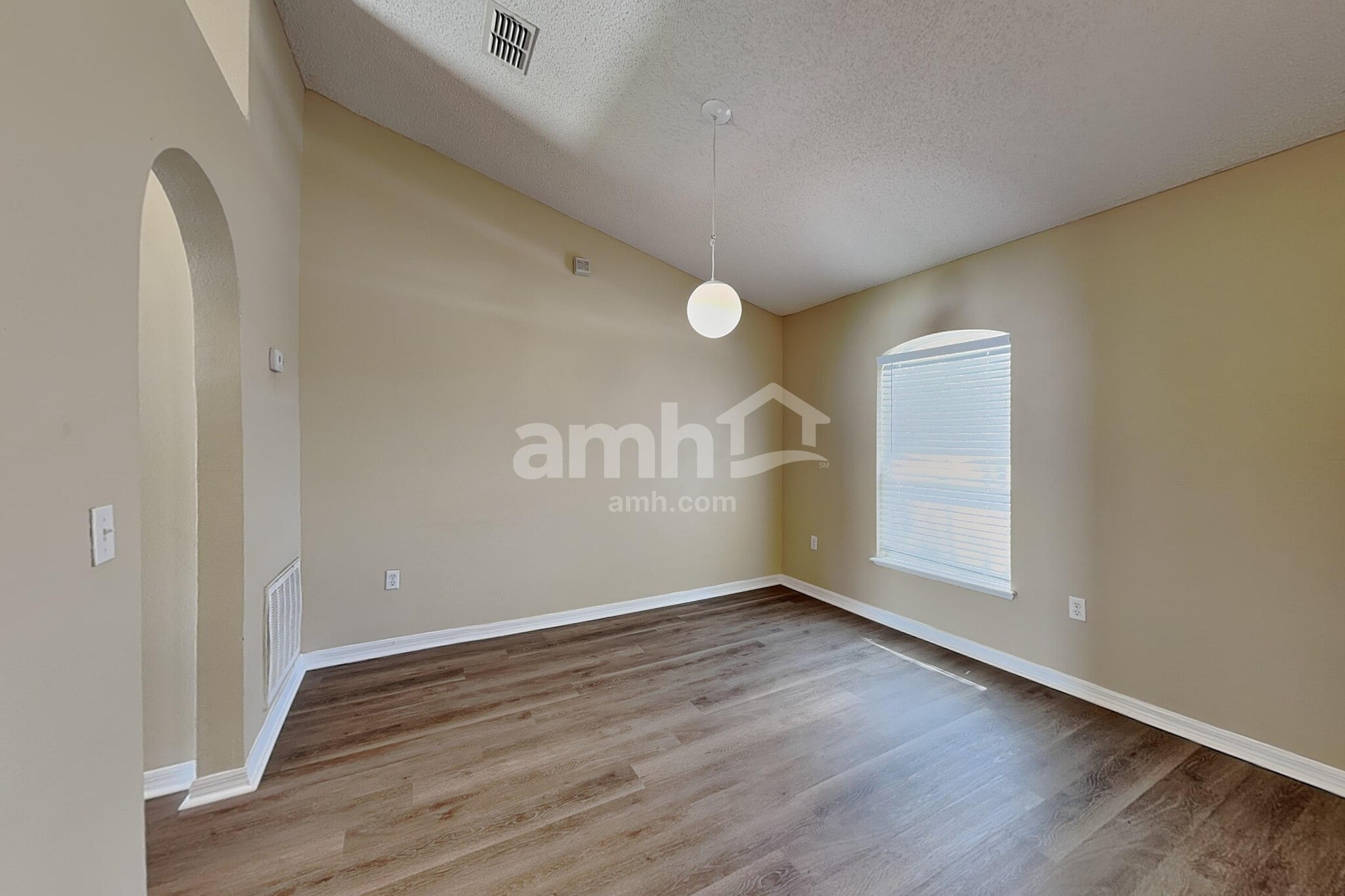 Building Photo - 147 Timbercreek Pines Cir