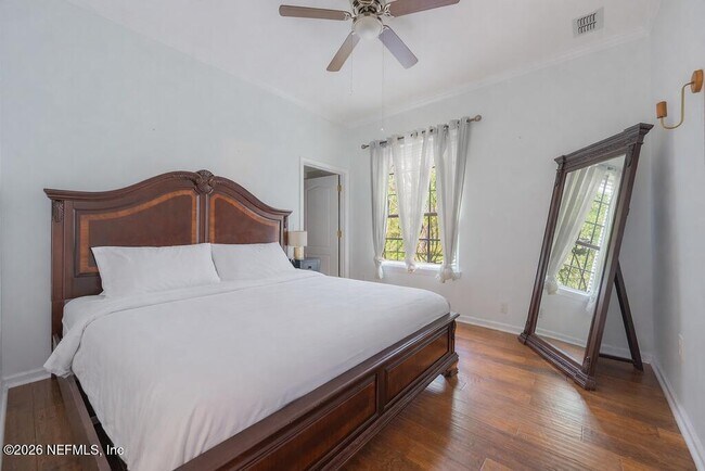 Building Photo - 8601 Beach Blvd