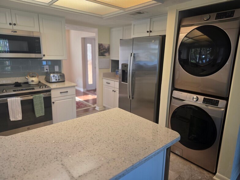 Refrigerator - 113 Golden Eye Dr