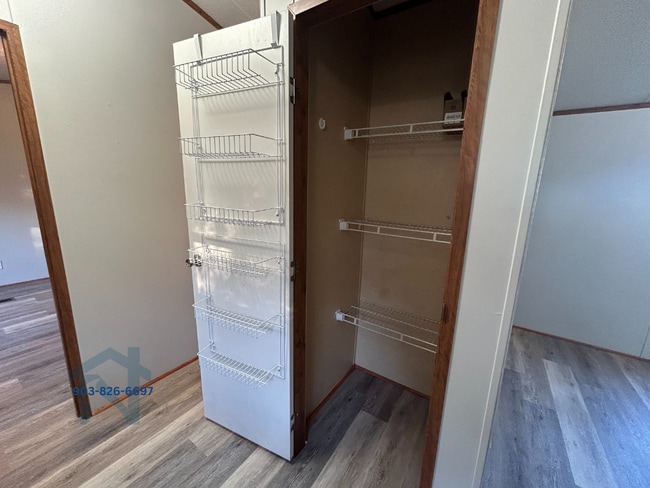 Building Photo - 358 County Rd