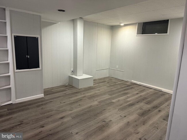 Building Photo - 399 Sunset Rd