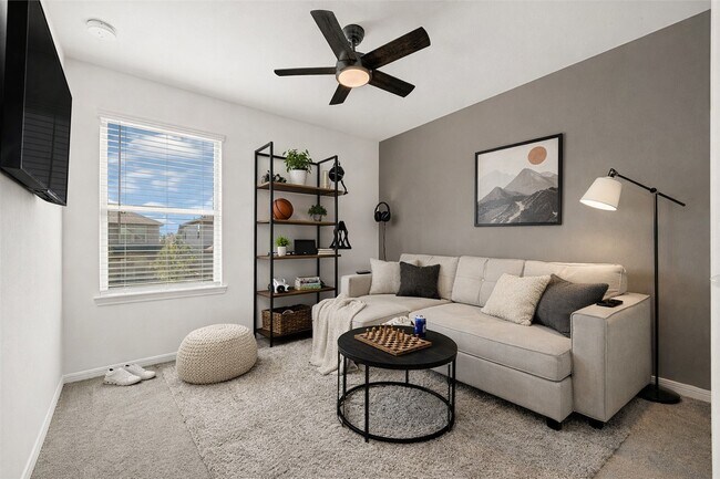 Building Photo - 318 Maple Bark Trl