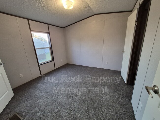 Building Photo - 16213 County Rd 1525