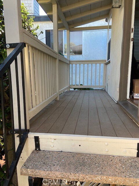 Building Photo - 435 Heliotrope Ave