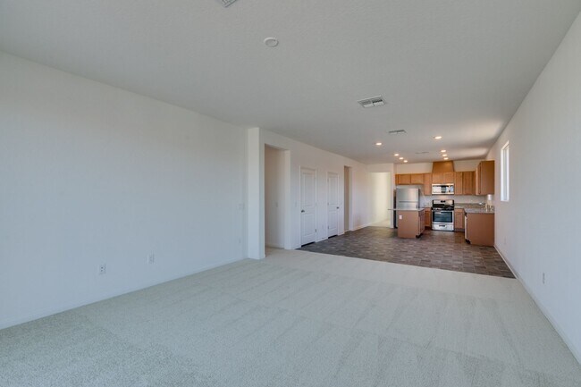 Building Photo - GORGEOUS SINGLE STORY WITH MANY UPGRADES*3 BEDROOMS*DEN!