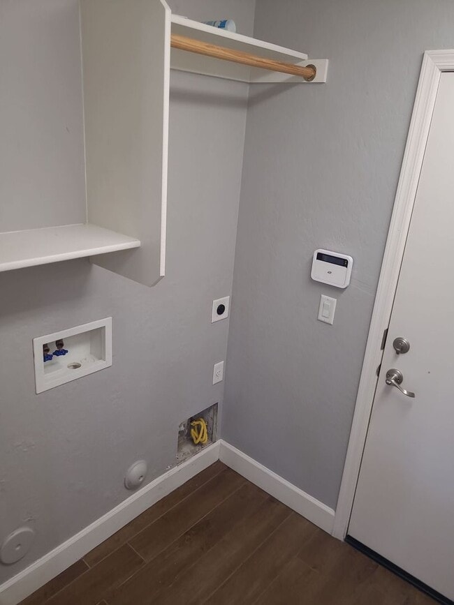 Building Photo - Ideal Living in Highland Groves: Stunning Cul-de-Sac Home with Builder Upgrades, Open Floor Plan,...