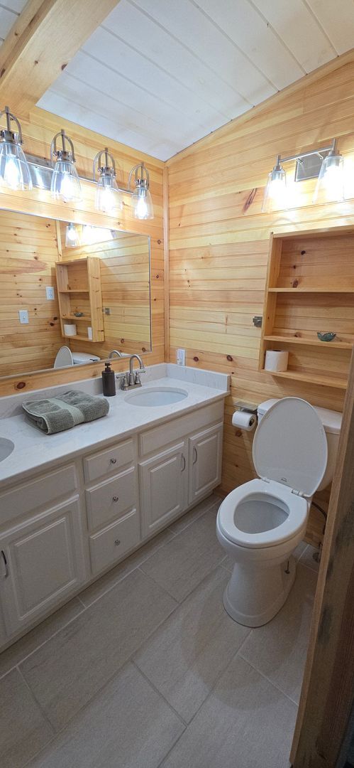 Building Photo - M1715 Pebble Beach Ln (VO-10/%)