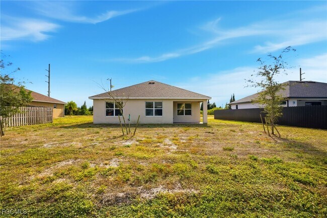 Building Photo - 1917 SW 4th St