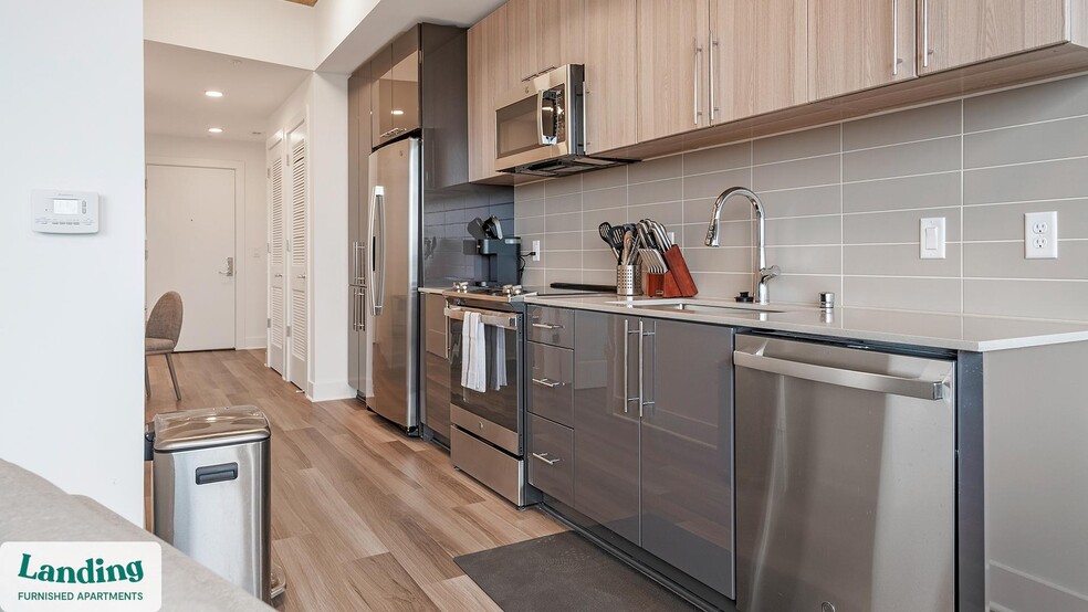 Building Photo - 5201 Leesburg Pike