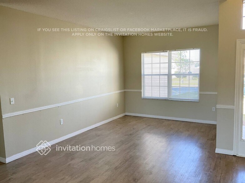 Building Photo - 467 Tamarind Parke Ln