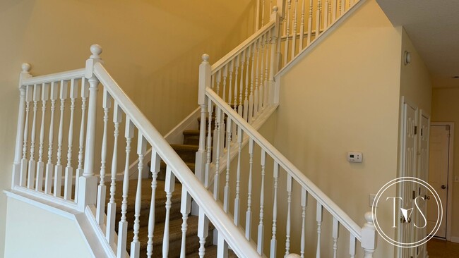 Building Photo - RATE DROP ALERT! (was $2100/month)