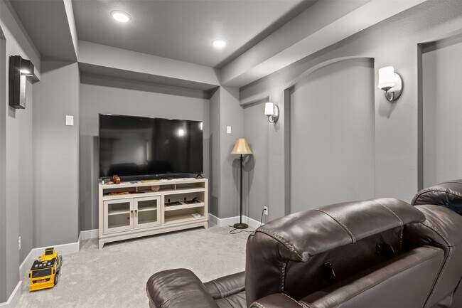 Building Photo - 3017 Broadhaven Dr