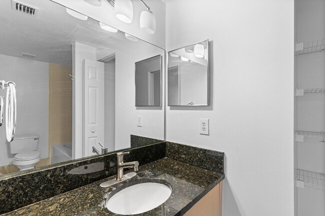 Building Photo - 1130 Reserve Way