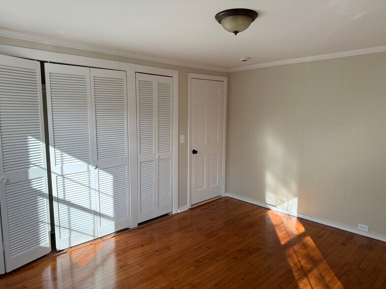 Building Photo - 420 Church St