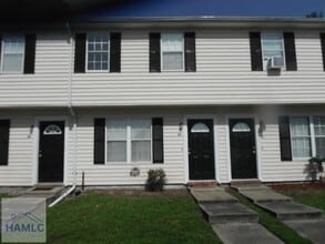 Building Photo - 1100-5B Pineland Ave