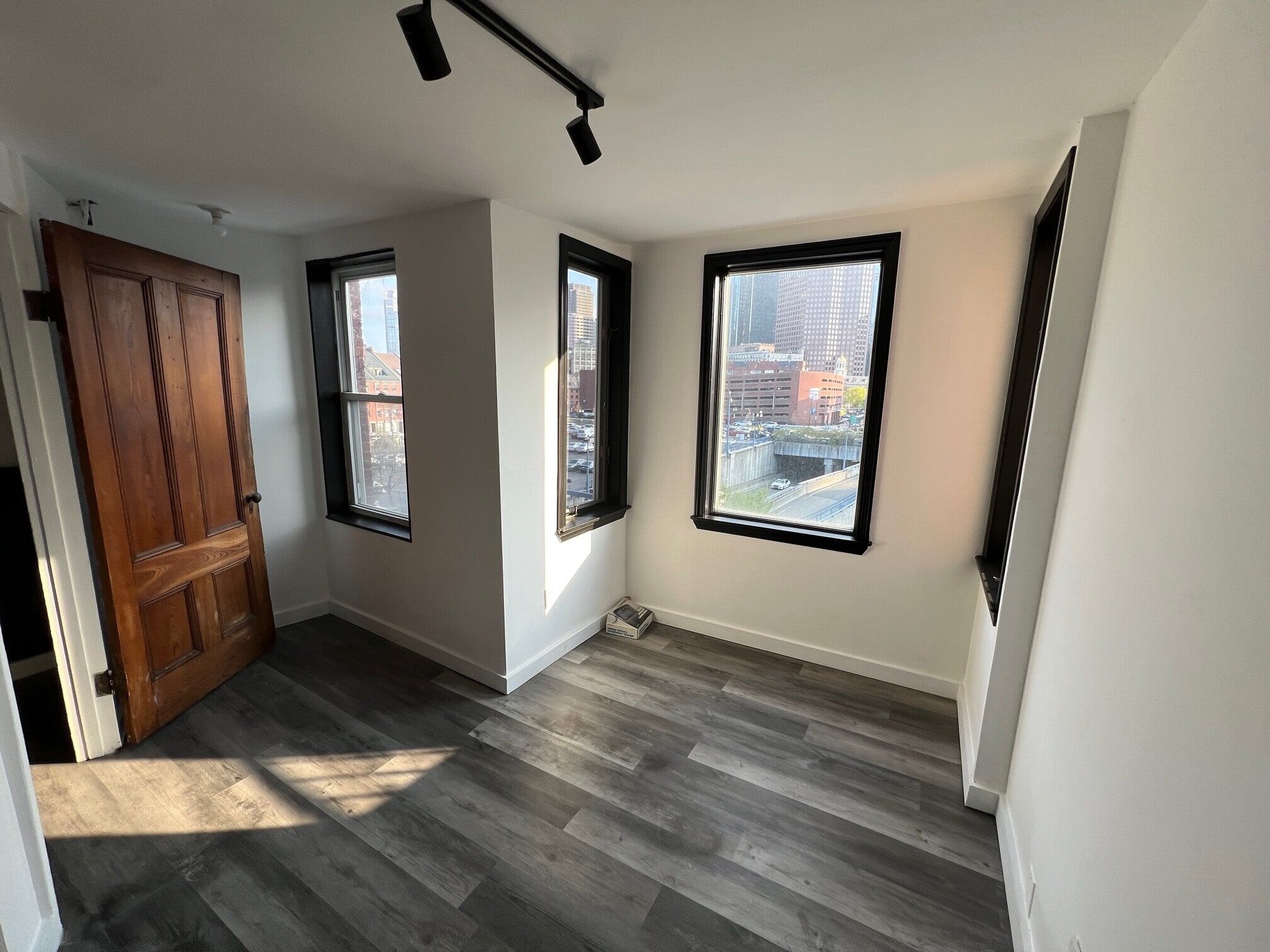 Building Photo - 148 N St