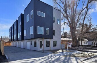 Building Photo - Ash