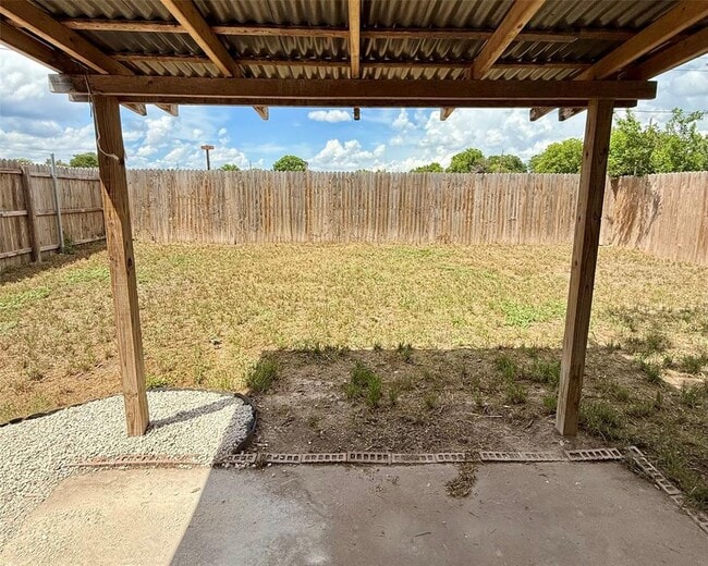 Building Photo - 1304 Parsons Dr
