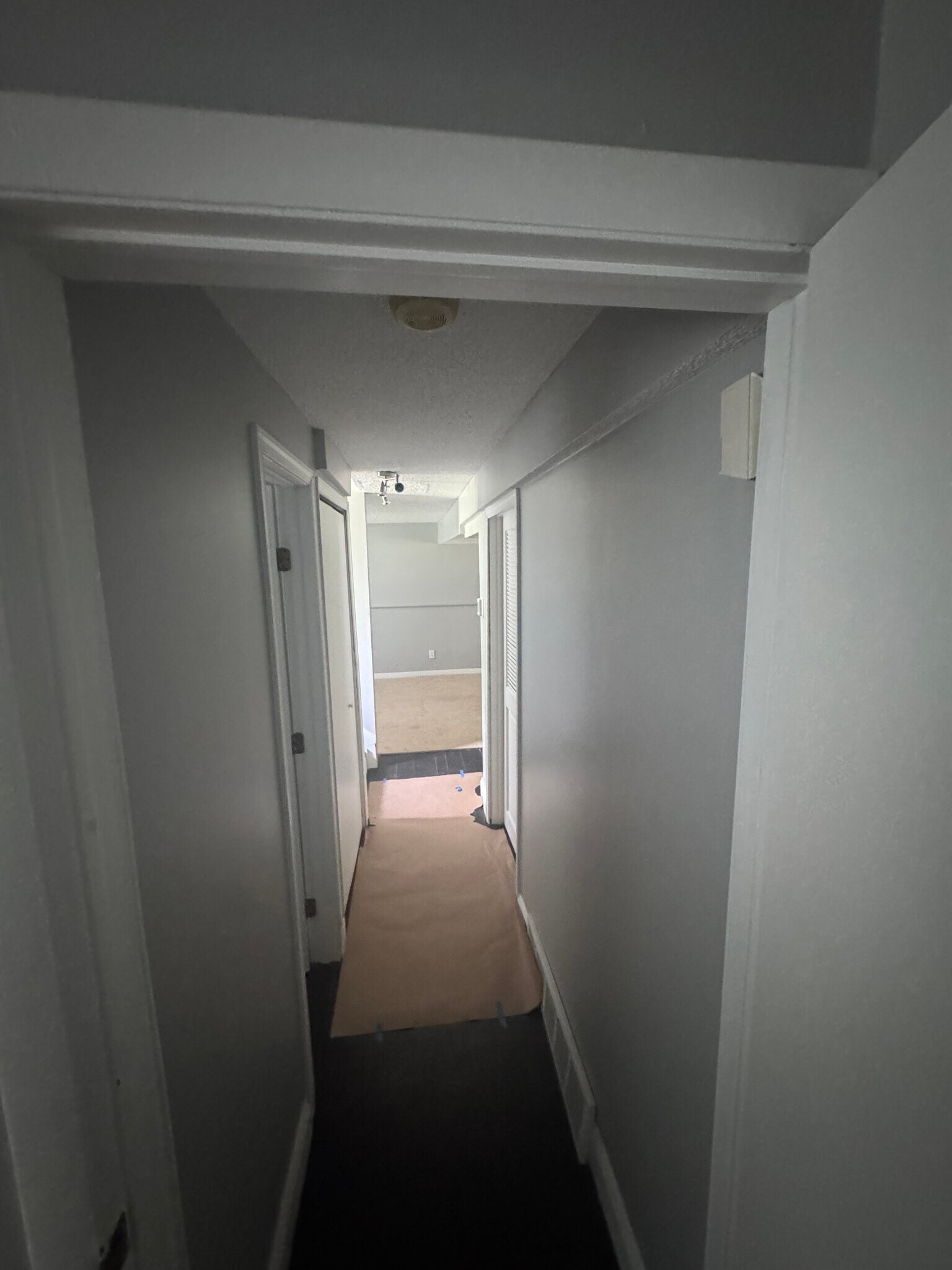 Building Photo - 3028 Quinby Dr