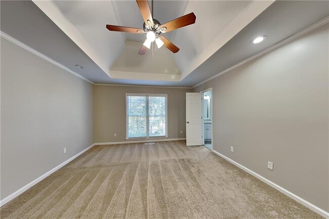 Building Photo - 39 Waterford Pl