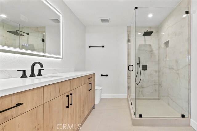 Building Photo - 552 Hahn Ave