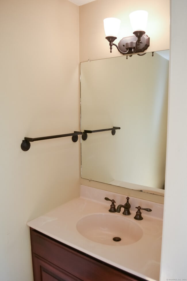 Building Photo - 1 Kempton Mews