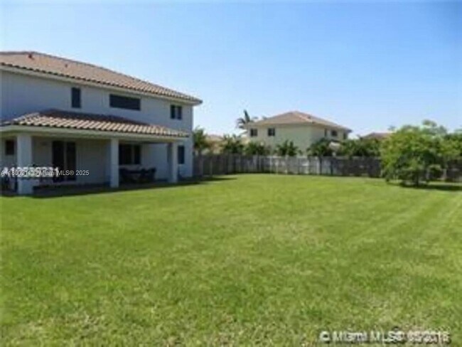 Building Photo - 20943 SW 133rd Ave