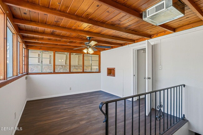 Building Photo - 3249 Lebanon Ave