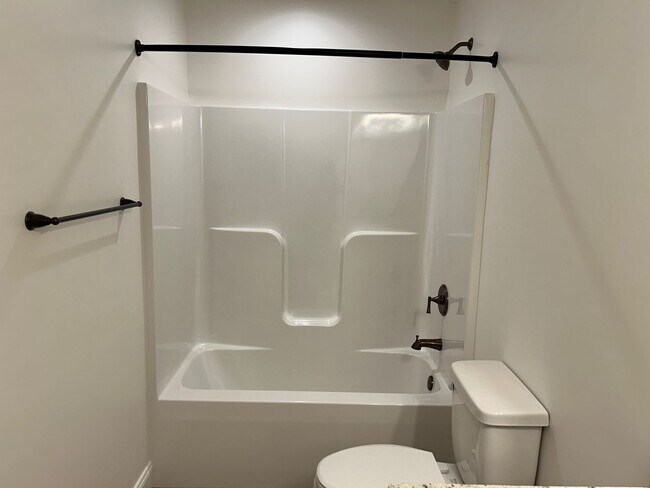 Building Photo - East AVL - 2022 Craftsman Custom Build