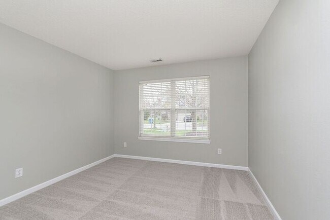Building Photo - Newly Refurbished 3-Bedroom Ranch in Noblesville!