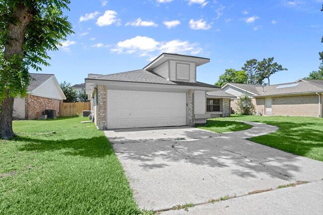 Building Photo - 7415 Creekfield Dr