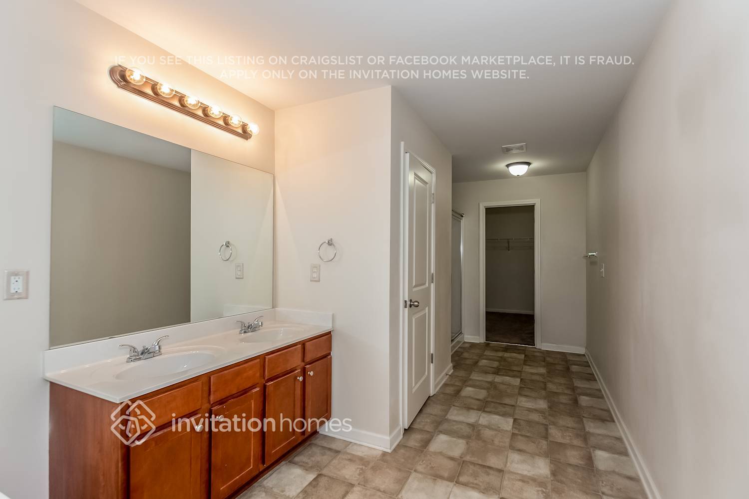 Building Photo - 4071 Oak Field Dr