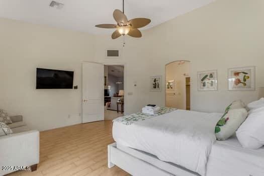 Building Photo - 6821 E Palm Ln