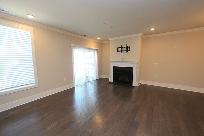 Building Photo - Modern Condo in Brier Creek Cottages Community w/ Oversized Garage!