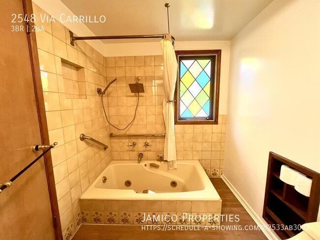 Building Photo - 2548 Vía Carrillo